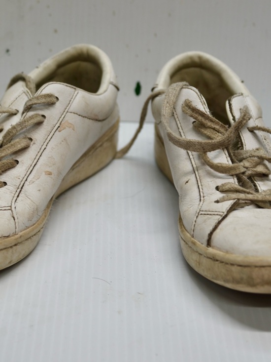 Keds Leather Sneakers 8.5 - Picture 4 of 10